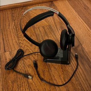 Plantronics Voyager Focus B825 Bluetooth Wireless Over Ear Headset, Charge Stand